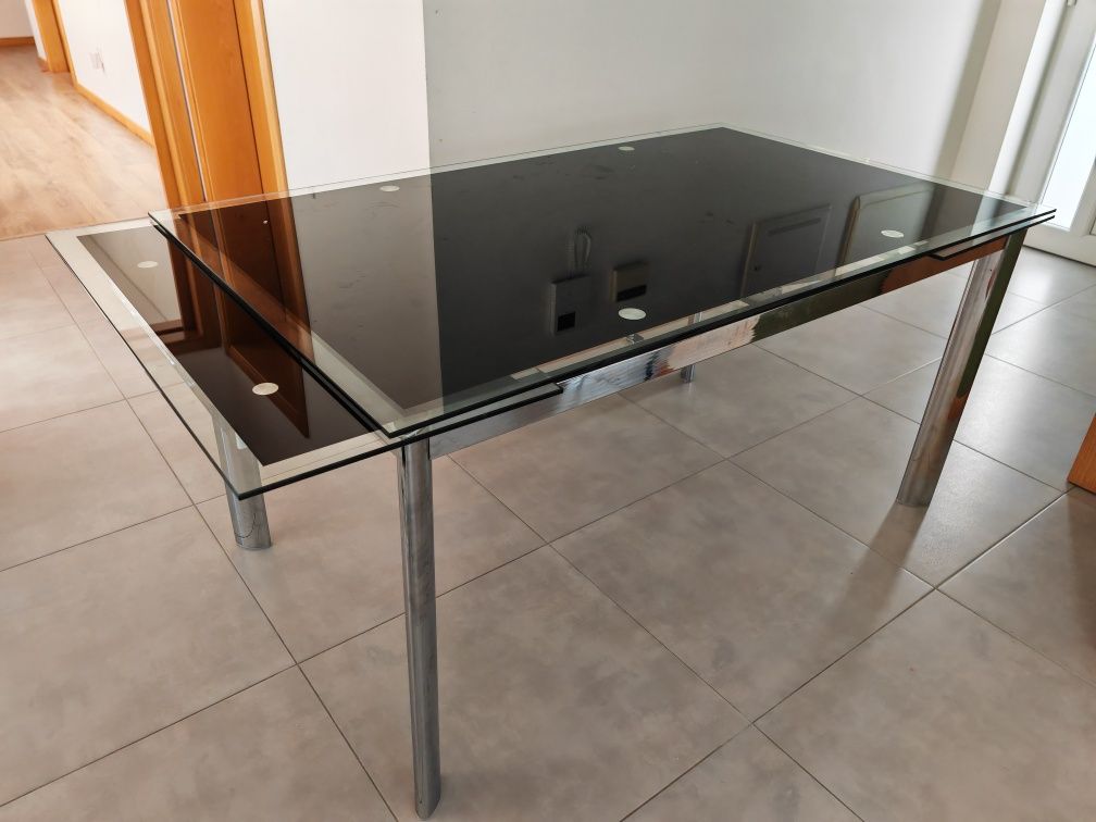 Mesa de jantar tampo vidro + 4 cadeiras