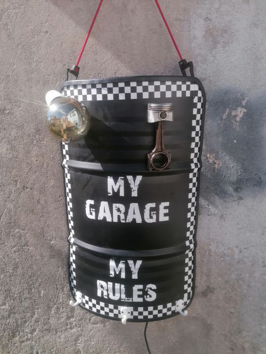 Vários bidões personalisados