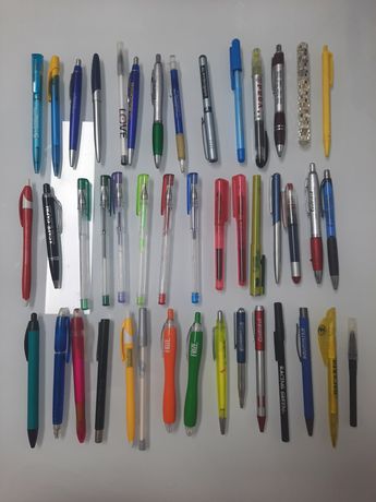 Coleção de 44 canetas