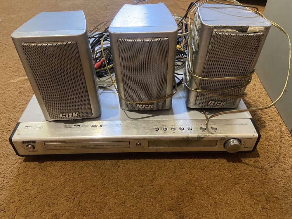 Музыкальный центр BBK DK1010S