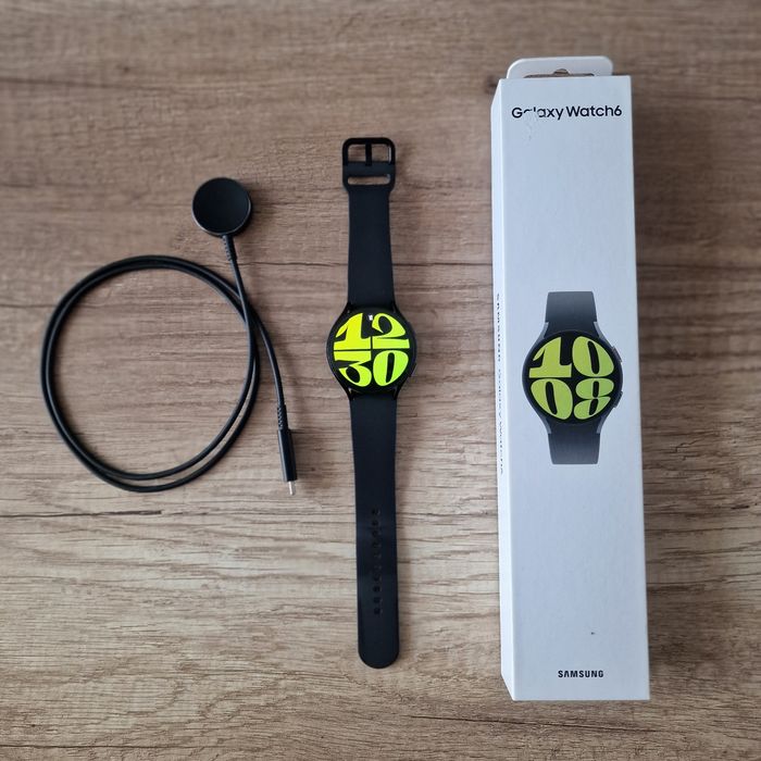 Samsung Galaxy Watch 6 44mm Wi-Fi SM-R940 Graphite + GRATISY