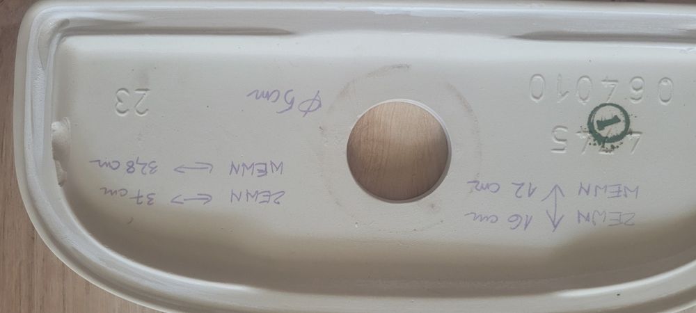 Pokrywa zbiornika spłuczki ceramicznej WC kompakt  Cersanit,  no name,