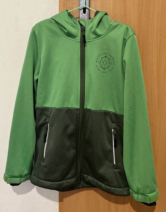 Nowa kurtka dziecięca z kapturem - Woodland Ranger, rozmiar 6-8 lat