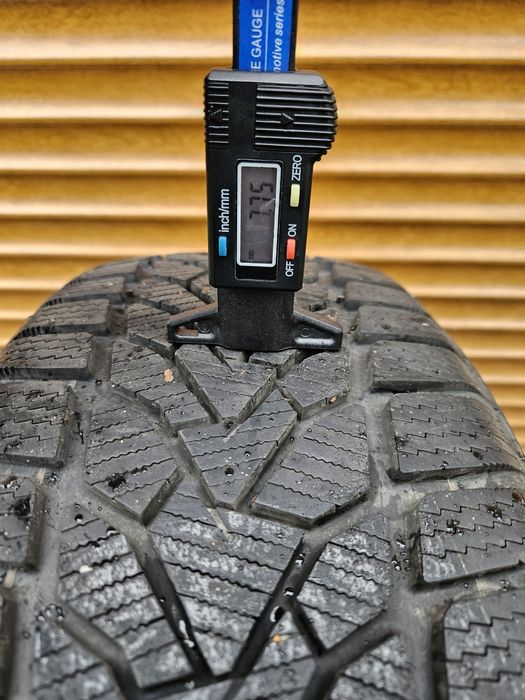 Opony zimowe Uniroyal 205/55/17