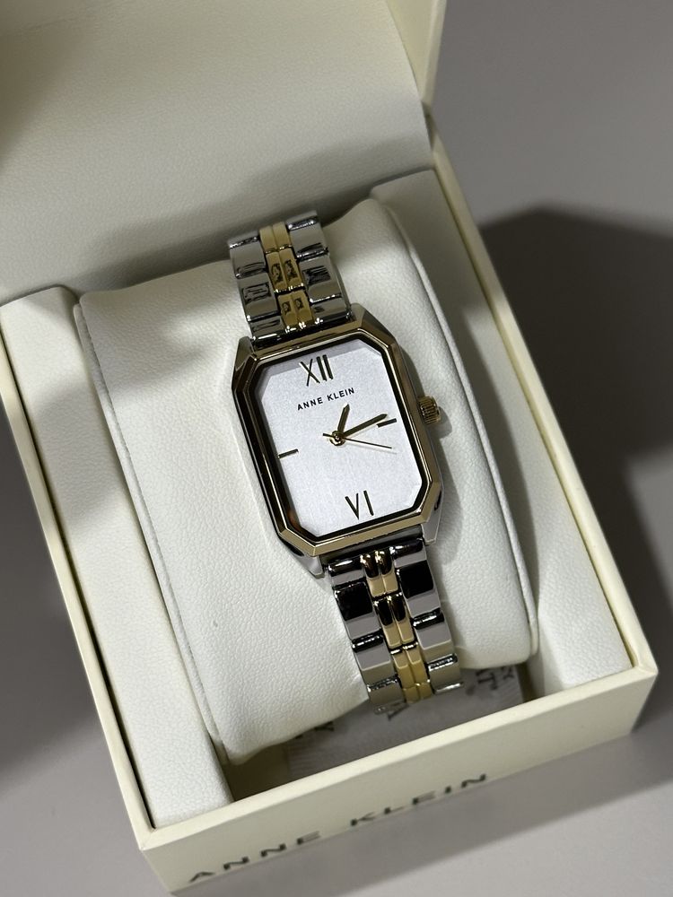 Anne Klein годинник