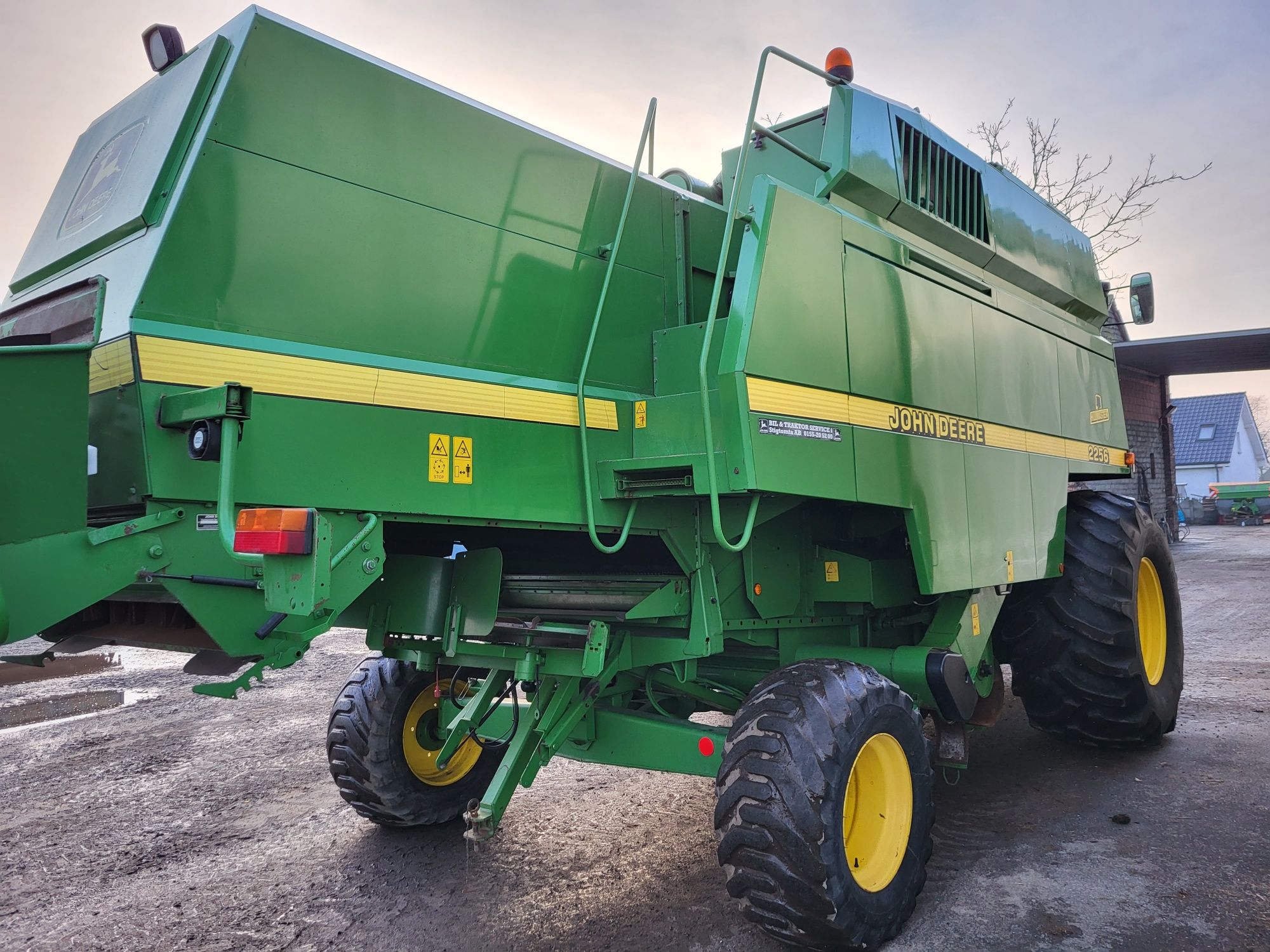 John deere 2256 HIL MASTER