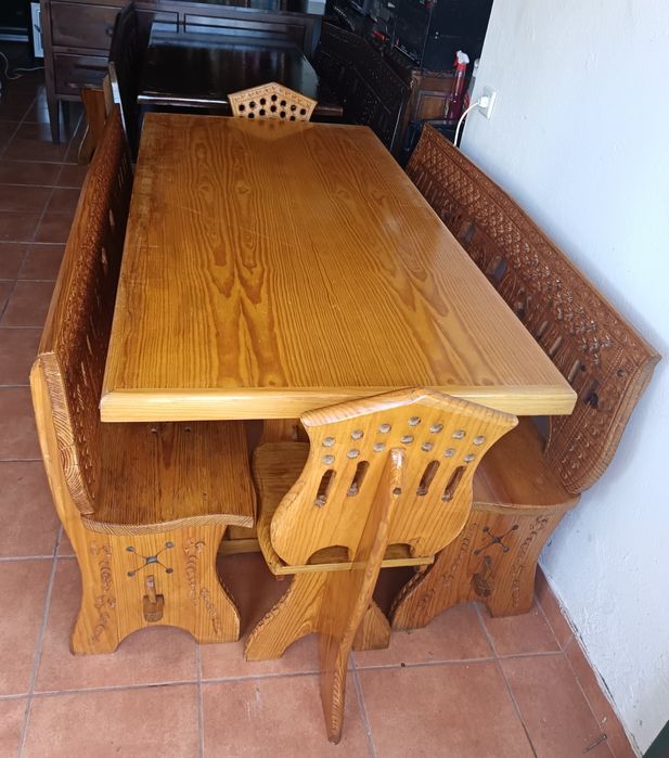 Conjunto mesa bancos corridos + 2