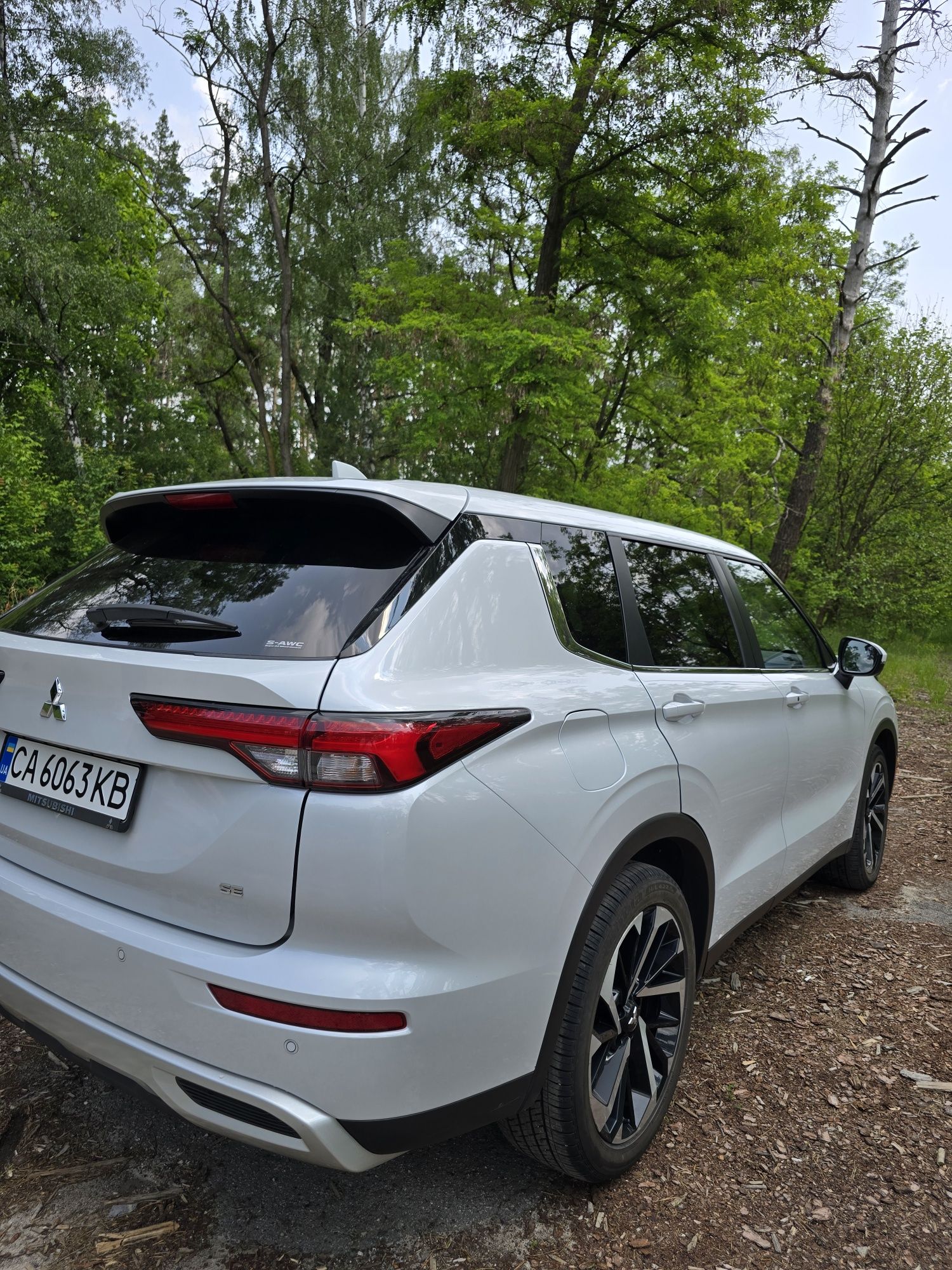 Продаю Mitsubishi Outlander MiVEC CVT(184к.с.) S-AWC рік випуску 2022