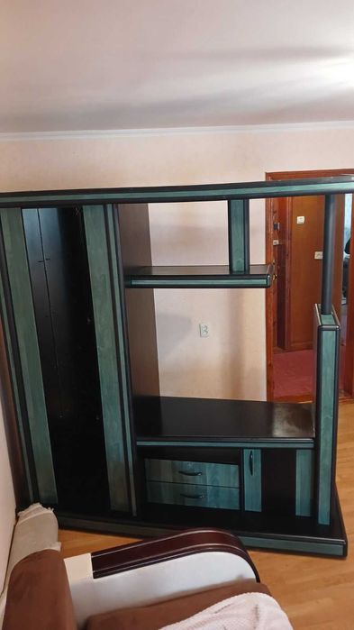 Стінка під телевізор