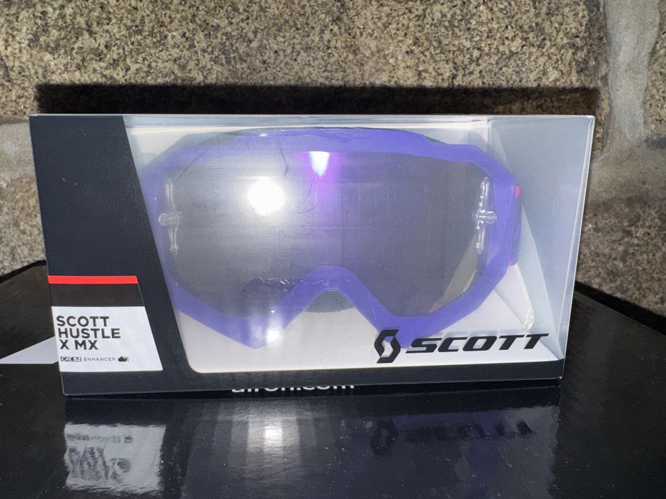 Airoh strycker black mate