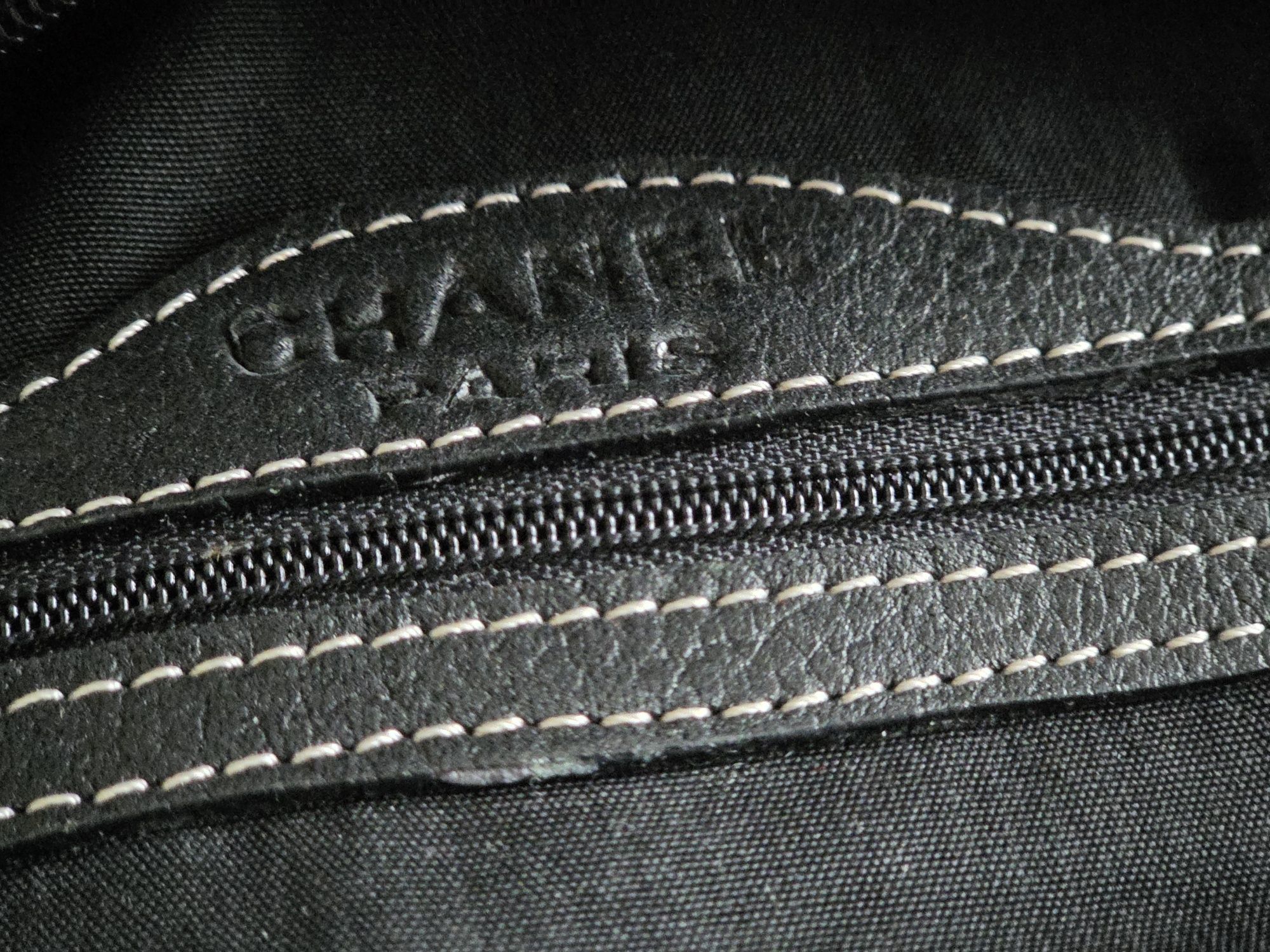Mala Chanel vintage preta