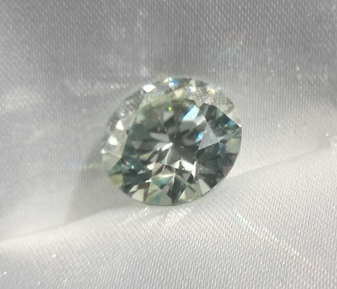 7.6 Ct   Biały Moissanit  13  mm   VVS1