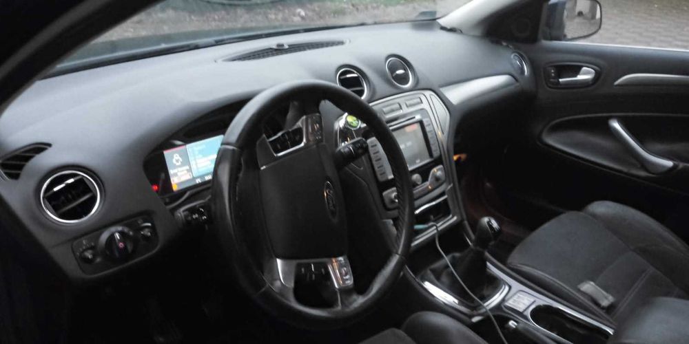 Ford Mondeo Gaz Hak Bogato wyposażony Titanium X Convers