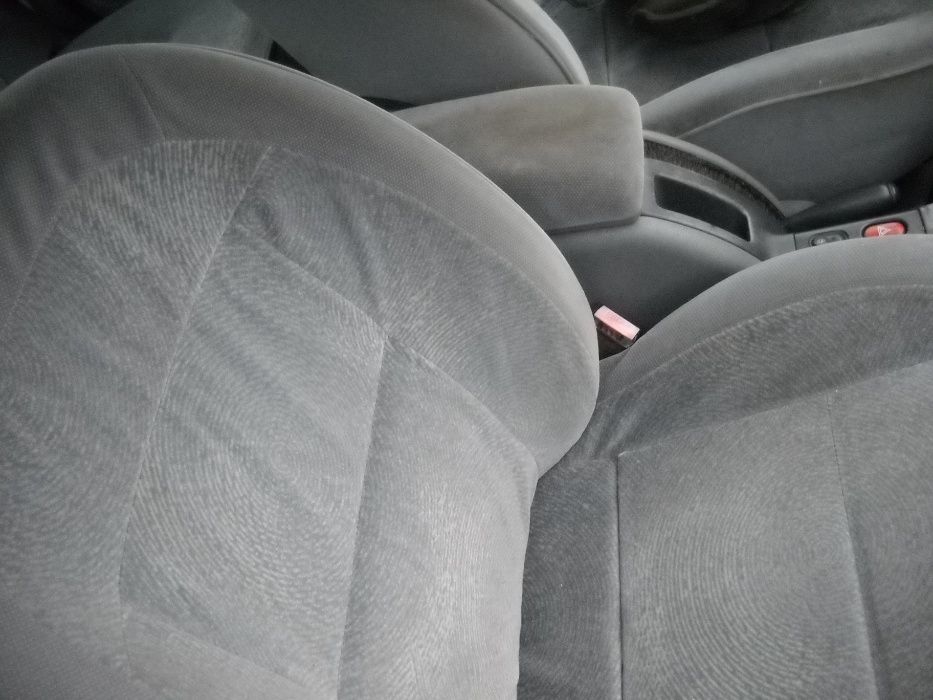 Renault Laguna 1 po lifcie kolor błękitny metalik na części 1.6benzyna