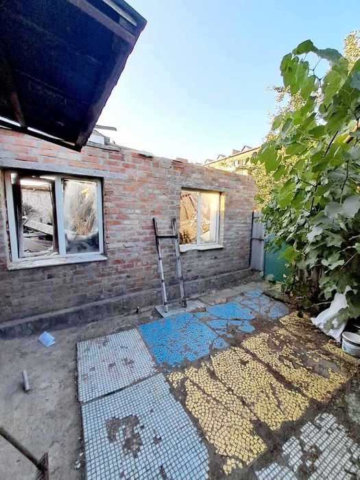 Продам будинок під реконструкцію та з/д по вул.Кропивницького-Гоголя.