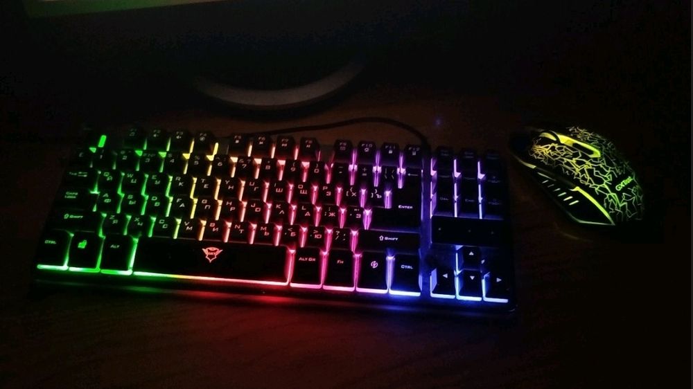 Продам клавіатуру+мишку