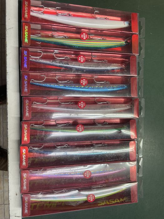 Amostras de pesca marca SASAME modelo tempest 200mm