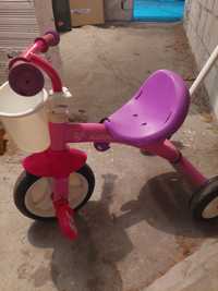 Triciclo de menina
