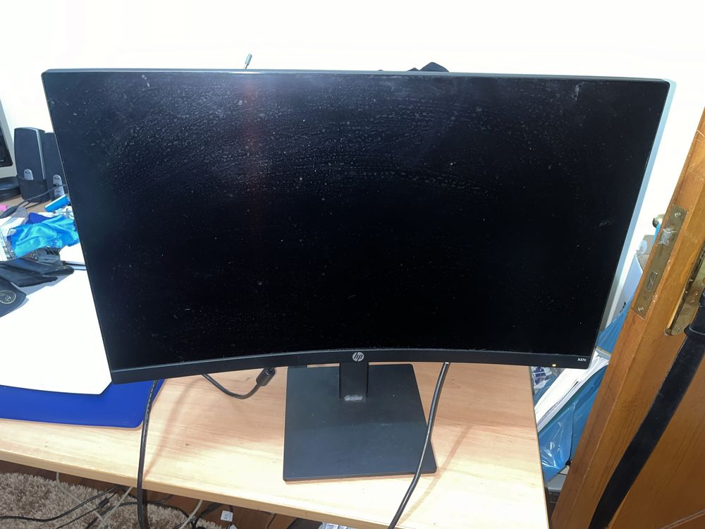 Monitor curvilineo HP