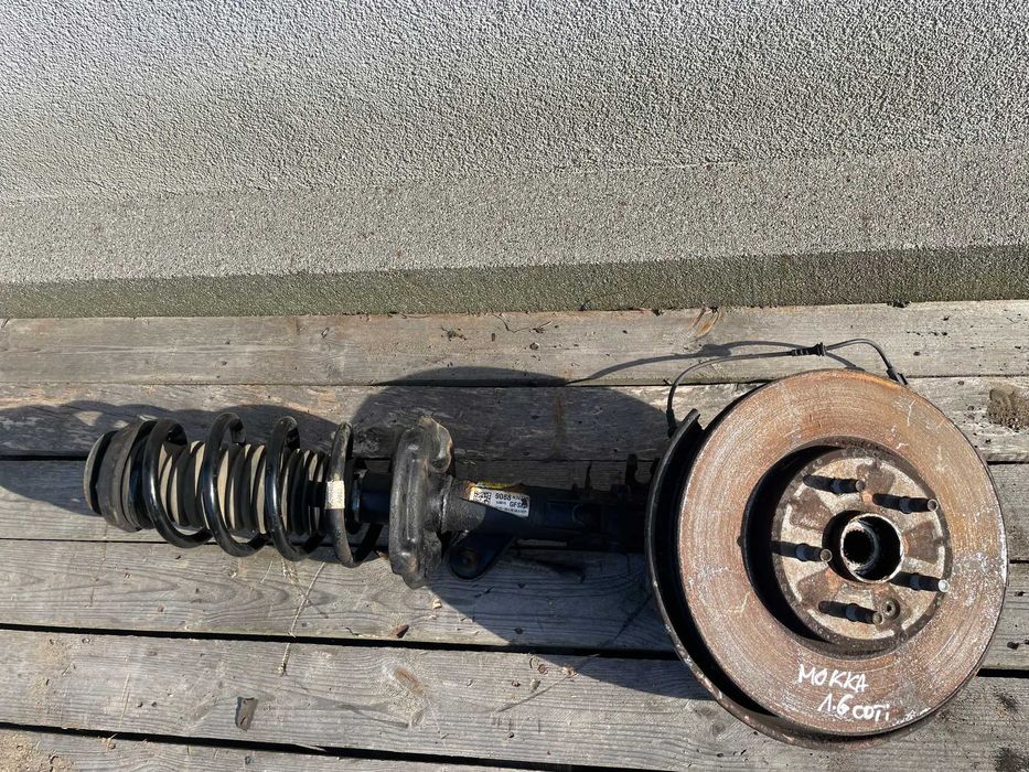 Opel Mokka 1.6 Cdti McPherson Prawy Przód Amortyzator Zwrotnica Piasta