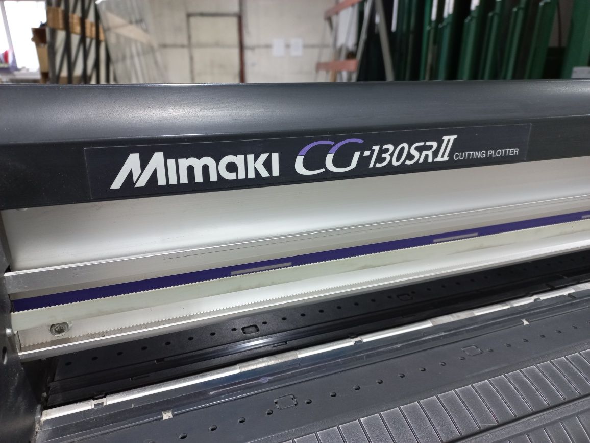 Ріжучий плоттер Mimaki CG-130SRII з оптикою