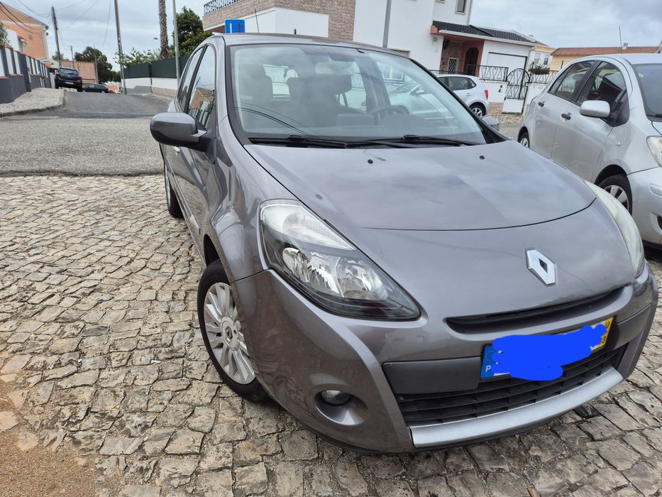 Renault Clio 1.2 2010 como novo 104 000 kms