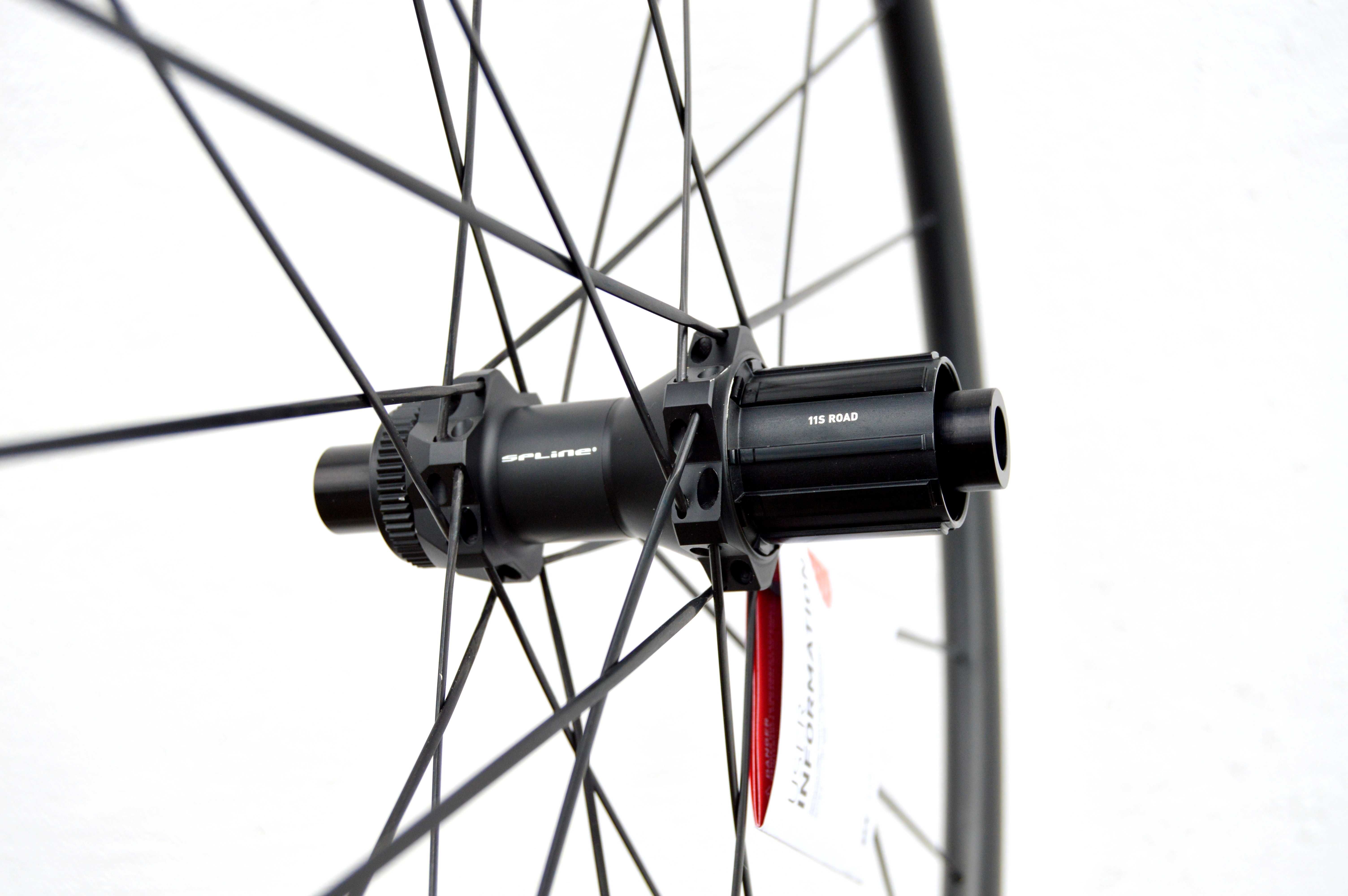 Nowe koła gravelowe DT SWISS P1850 DISC SPLINE szosa gravel Tubeless