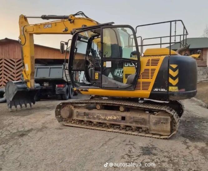 Гусиночний екскаватор JCB JS 130