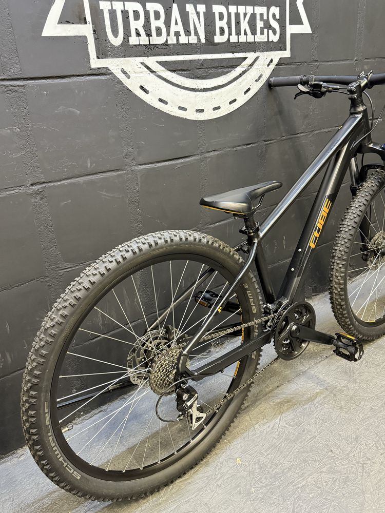 Rower MTB CUBE AIM RACE Shimano Acera 27,5” 36 cm Urban Bikes