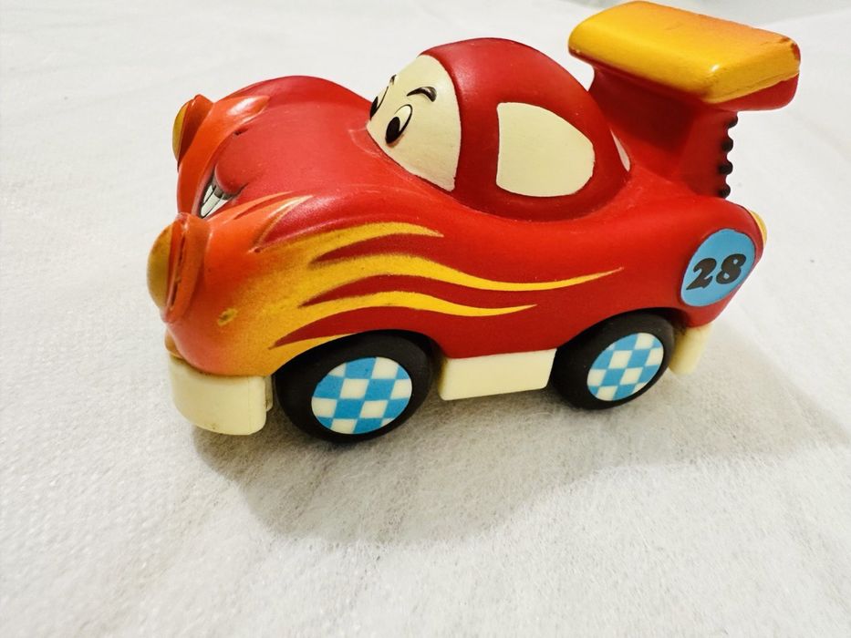 Іграшка Гоночна машинка Battat серії Кумедний автопарк