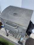Grill weglowy dwupoziomowy