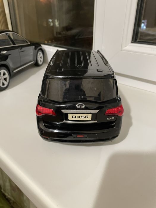 Игрушечная машинка 32 см длина