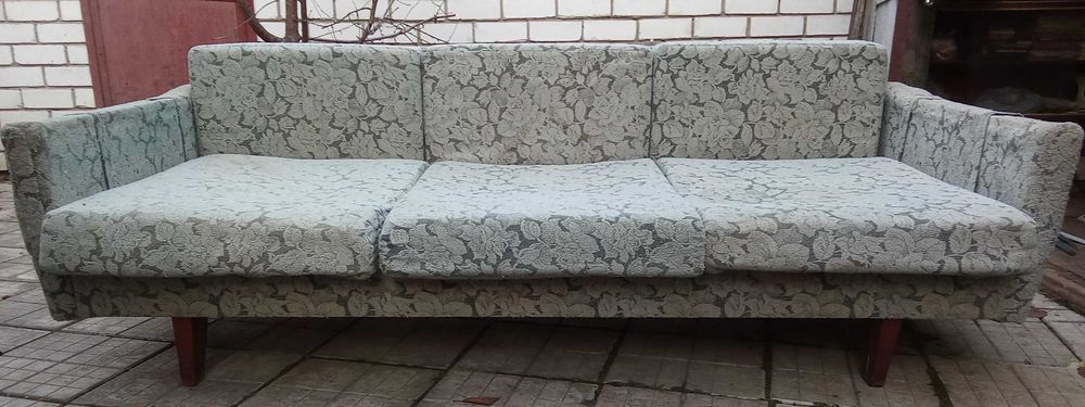 Продам диван бу в нормальному стані