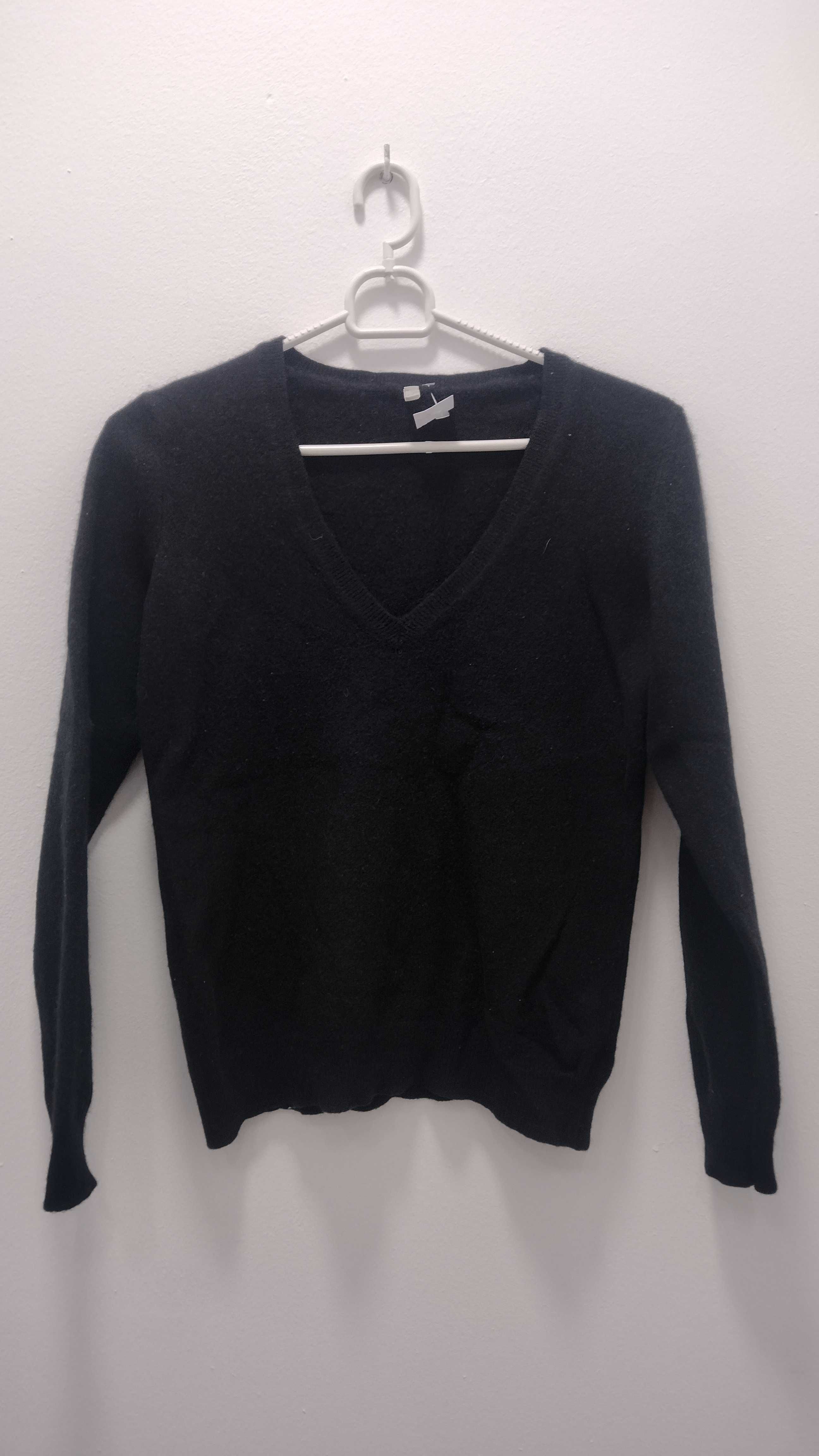 Sweter czarny BENETTON kaszmir r.34