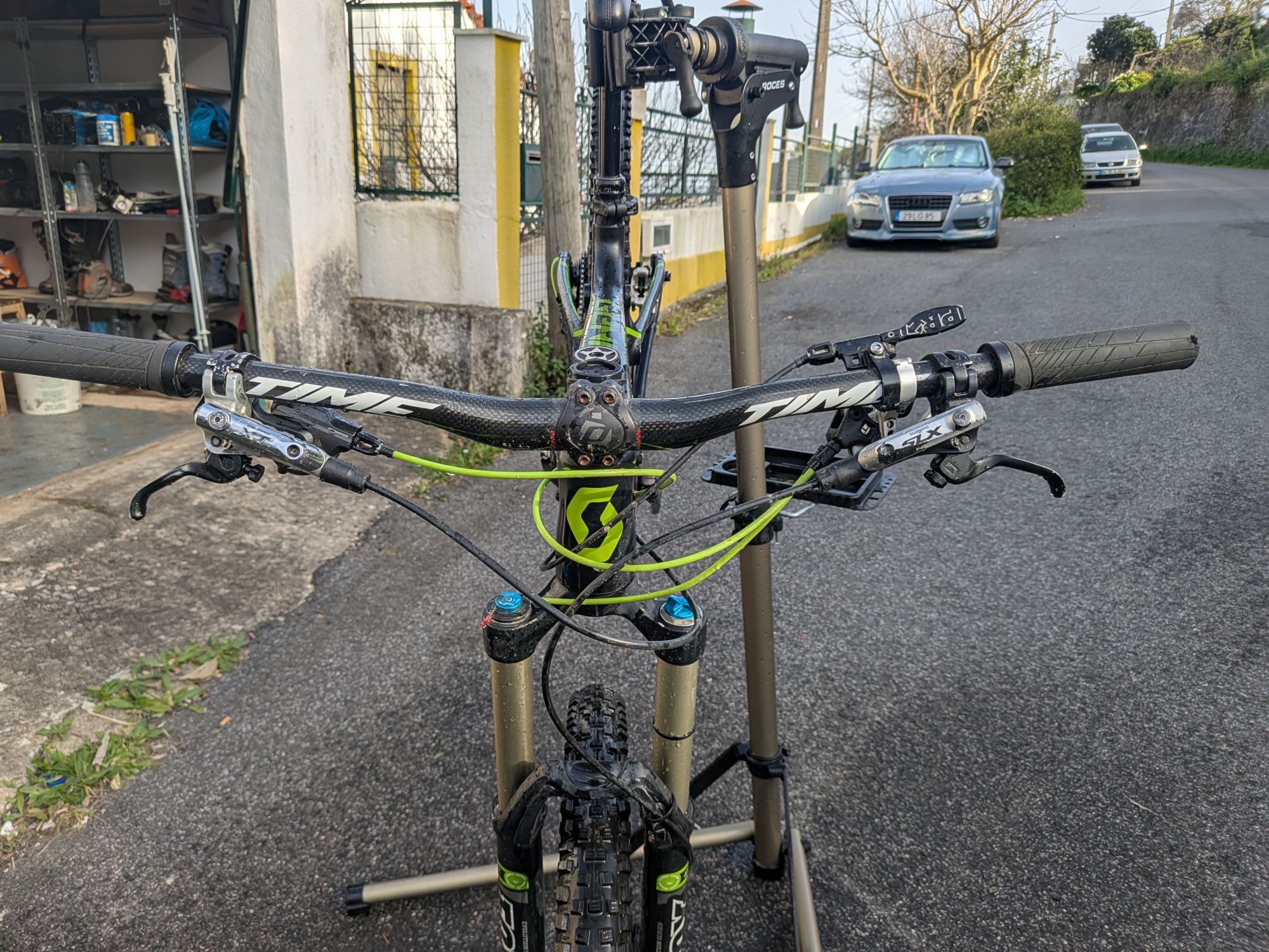 Bicicleta enduro Scott Genius 720 carbono Fox / XT / TwinLock