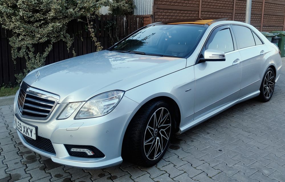 Witam Sprzedam lub zamienię Mercedesa E 350 W212 z pakietem AMG. Serwi