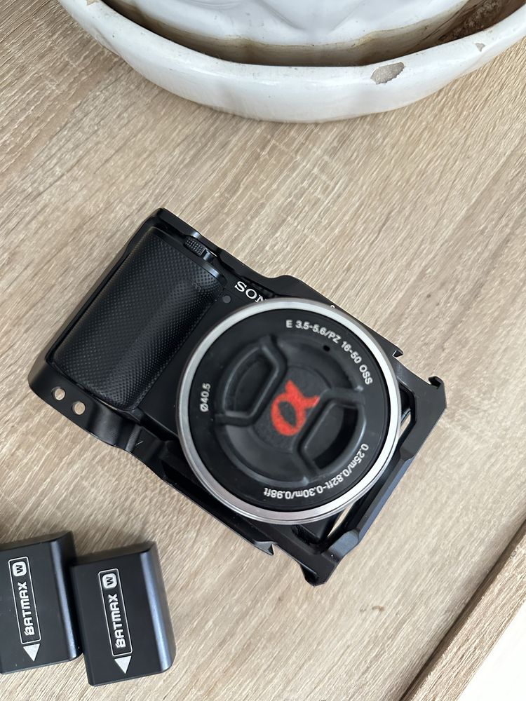 ZVE10 + 16-50mm + Extras