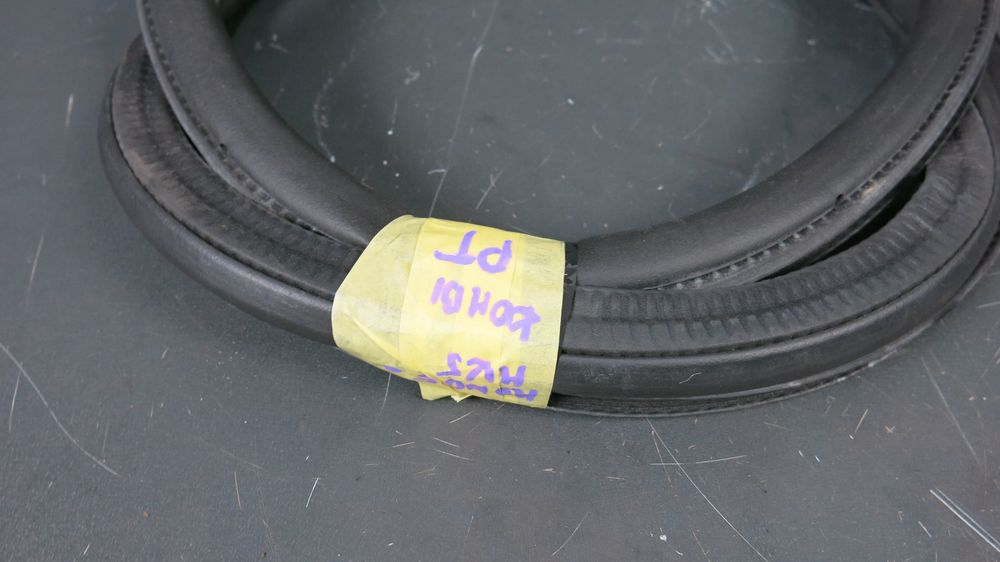 Ford Mondeo MK5 kombi uszczelka drzwi prawy tył tylna
