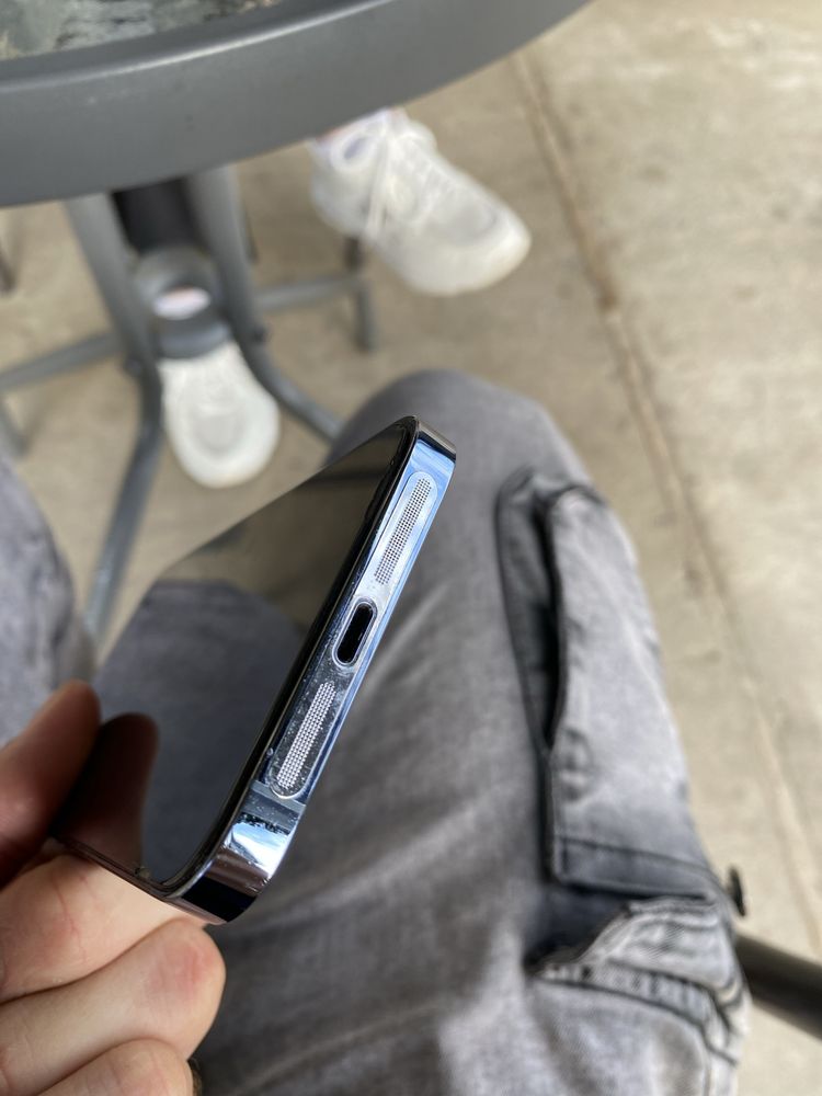 Айфон 13 про 256gb АКБ85%