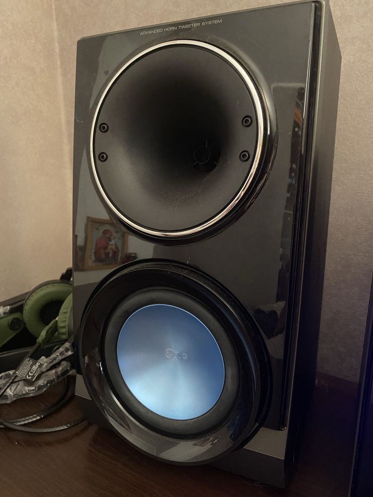 Акустика LG - музыкальный центр