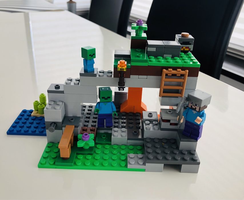 Klocki Lego Minecraft 21141 Jaskinia zombie super zestaw okazja