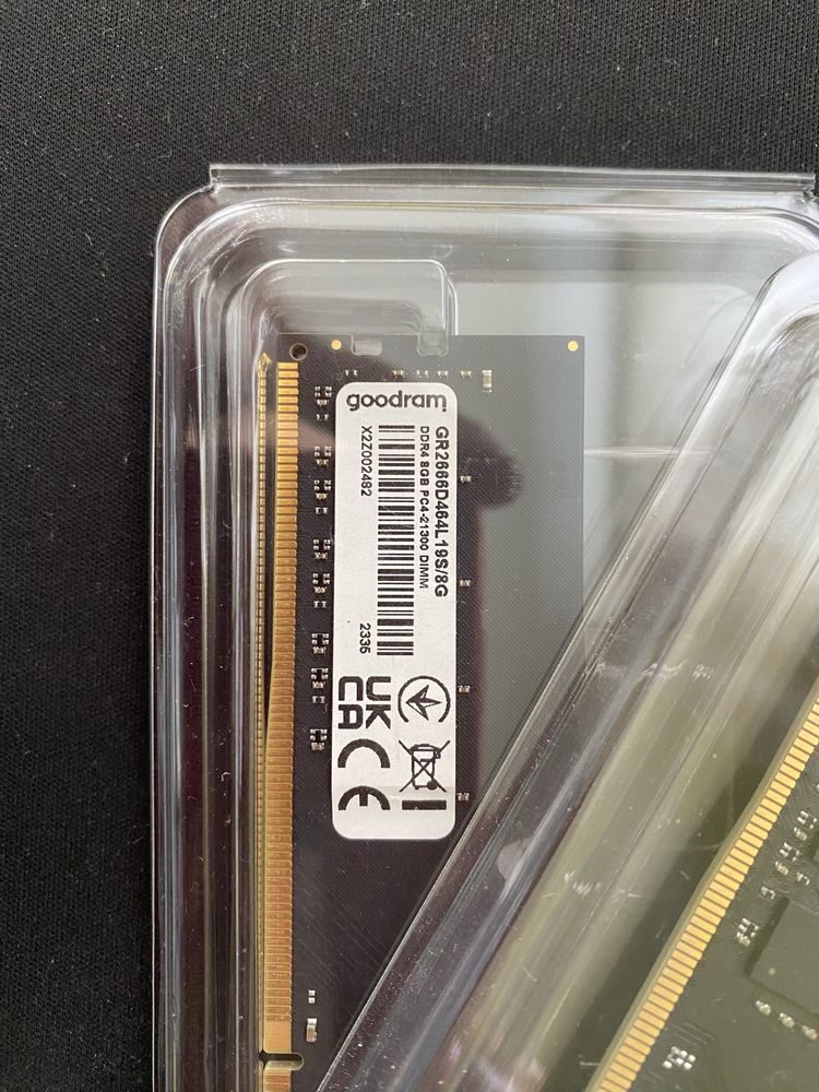 DDR4 2x8GB (Різна частота)