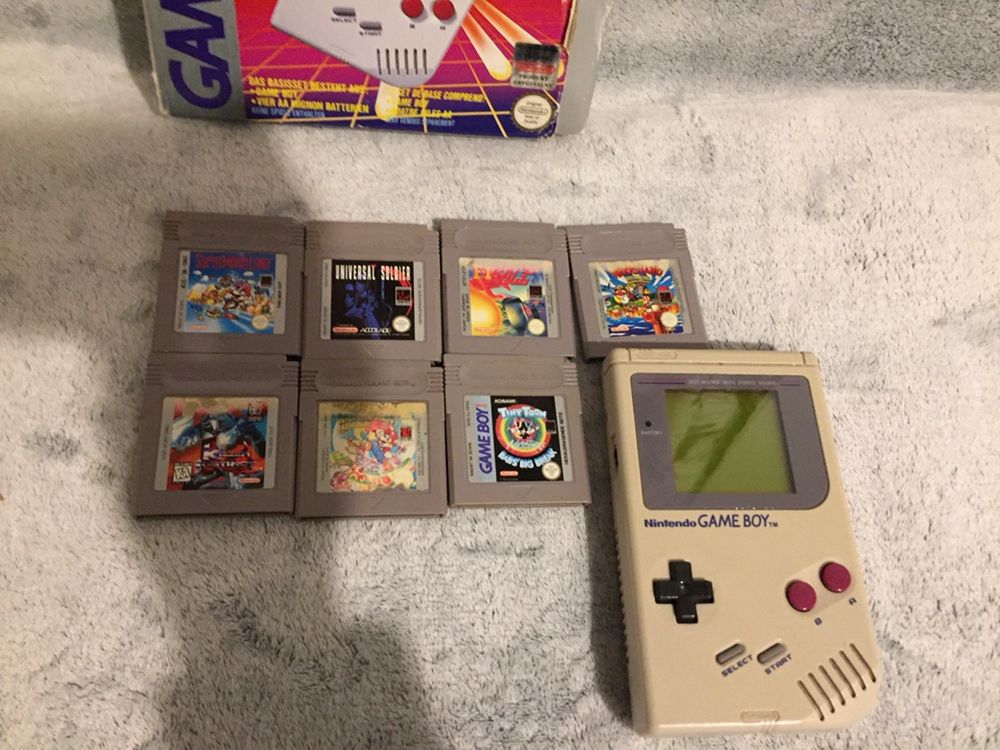 Konsola Nintendo Gameboy + 7 gier