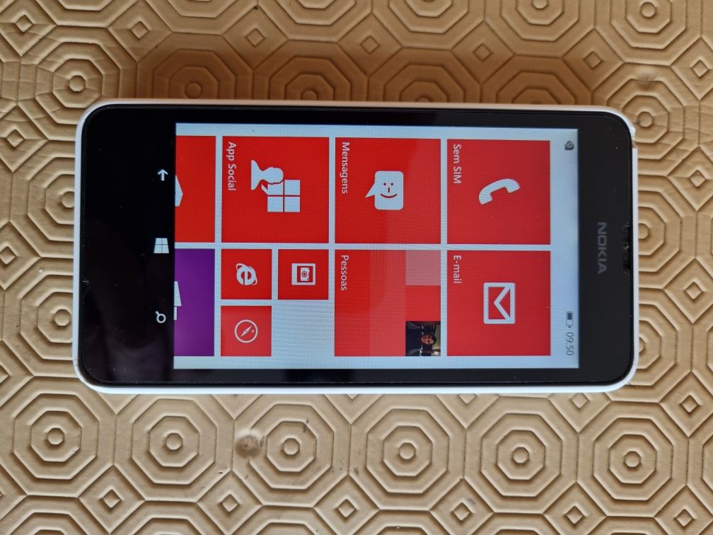 Nokia  Lumia 630