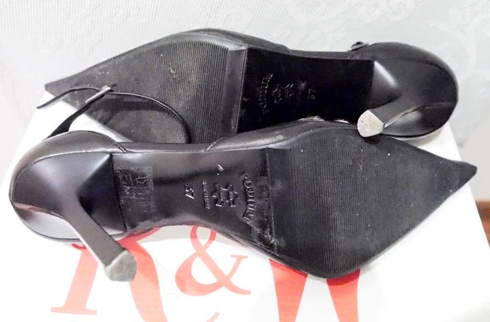 Продам итальянские женские туфли R&W 300 грн