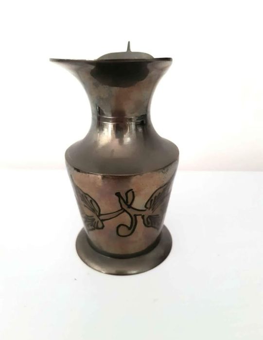 4 peças decorativas em metal 
Ver descrição
Para desocupar