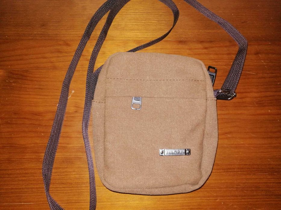 Bolsa de ombro castanha NOVA