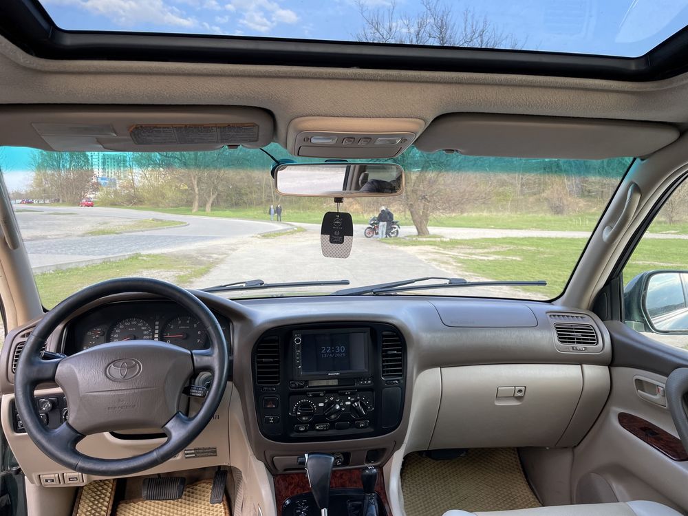 Продам Toyota Land Cruiser 4.7 газ/бензин