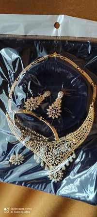 Bardzo ładna orientalna kolia z kolczyki, bransoletka i pierścionek