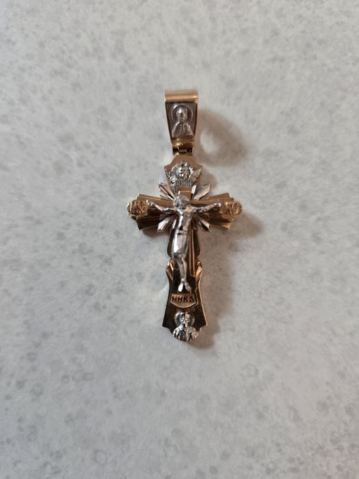 Продам хрест промінь 17грам 585 проба